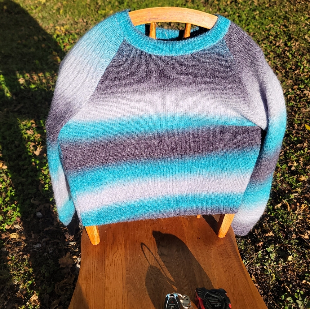 Cropped Sweater size medium